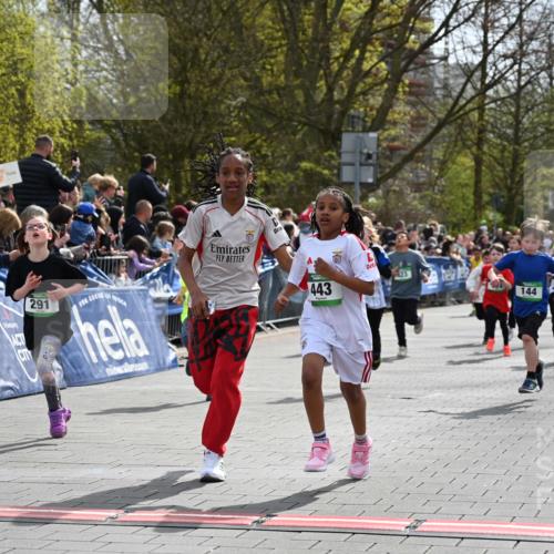 12.04.2026 - 45. Internationalen Wilhelmsburger Insellauf J. Mangold http://msf.ph/oto/9522756 12.04.2026 14:34:40 Ziel 27, 332, 305, 853, 28, 146, 841, 1076, 1711, 443, 291, 144, 995, 590, 436, 110, 524, 660, 843, 815, 423 meine-sportfotos.de