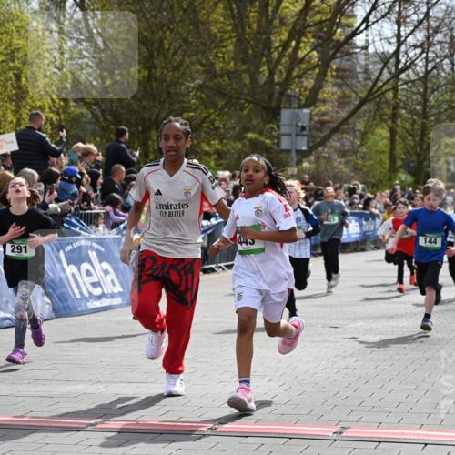 12.04.2026 - 45. Internationalen Wilhelmsburger Insellauf J. Mangold http://msf.ph/oto/9522757 12.04.2026 14:34:40 Ziel 27, 332, 305, 853, 28, 146, 841, 1076, 1711, 443, 291, 144, 995, 590, 436, 110, 524, 660, 843, 815, 423 meine-sportfotos.de