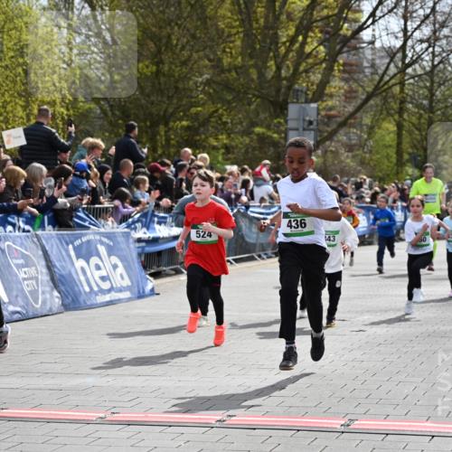 12.04.2026 - 45. Internationalen Wilhelmsburger Insellauf J. Mangold http://msf.ph/oto/9522776 12.04.2026 14:34:42 Ziel 1076, 1711, 443, 291, 144, 995, 590, 436, 110, 524, 660, 843, 815, 423, 16, 837, 311 meine-sportfotos.de