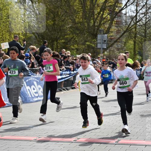 12.04.2026 - 45. Internationalen Wilhelmsburger Insellauf J. Mangold http://msf.ph/oto/9522790 12.04.2026 14:34:44 Ziel 443, 291, 144, 995, 590, 436, 110, 524, 660, 843, 815, 423, 16, 837, 311, 589, 808, 1720 meine-sportfotos.de