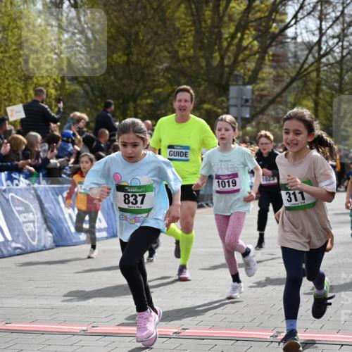 12.04.2026 - 45. Internationalen Wilhelmsburger Insellauf J. Mangold http://msf.ph/oto/9522810 12.04.2026 14:34:46 Ziel 436, 110, 524, 660, 843, 815, 423, 16, 837, 311, 589, 808, 1720, 538 meine-sportfotos.de