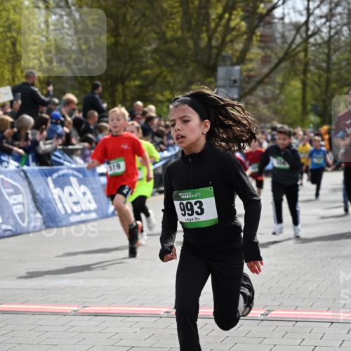 12.04.2026 - 45. Internationalen Wilhelmsburger Insellauf J. Mangold http://msf.ph/oto/9522836 12.04.2026 14:34:53 Ziel 538, 40, 303, 993, 519, 999, 622, 471, 356, 47, 1021, 485, 489, 1016, 122, 476, 472 meine-sportfotos.de
