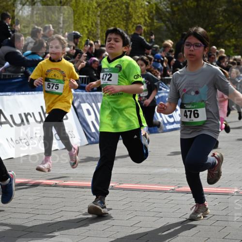 12.04.2026 - 45. Internationalen Wilhelmsburger Insellauf J. Mangold http://msf.ph/oto/9522864 12.04.2026 14:34:58 Ziel 519, 999, 622, 471, 356, 47, 1021, 485, 489, 1016, 122, 476, 472, 575, 287, 326, 464, 1706, 346, 1726, 556, 840, 864, 288, 1725 meine-sportfotos.de
