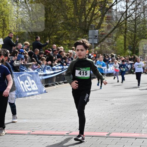 12.04.2026 - 45. Internationalen Wilhelmsburger Insellauf J. Mangold http://msf.ph/oto/9522963 12.04.2026 14:35:15 Ziel 166, 836, 869, 415, 1707, 846, 842, 1703, 156, 659, 873, 142, 522 meine-sportfotos.de
