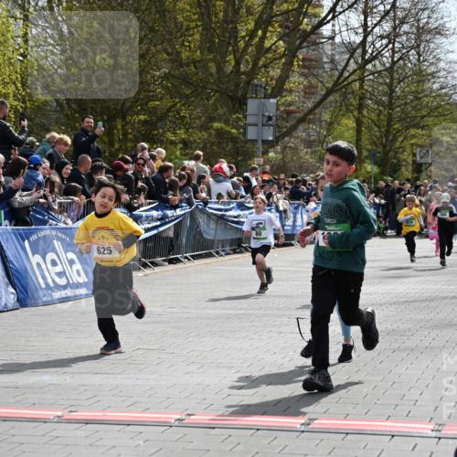 12.04.2026 - 45. Internationalen Wilhelmsburger Insellauf J. Mangold http://msf.ph/oto/9522994 12.04.2026 14:35:20 Ziel 1703, 156, 659, 873, 142, 522, 1009, 419, 80, 366, 574 meine-sportfotos.de