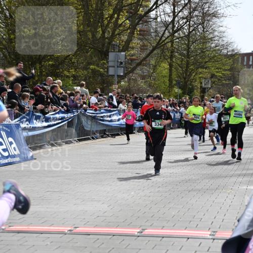 12.04.2026 - 45. Internationalen Wilhelmsburger Insellauf J. Mangold http://msf.ph/oto/9523067 12.04.2026 14:35:32 Ziel 1717, 312, 340, 848, 1728, 474, 484, 137, 582, 334, 514, 594, 680 meine-sportfotos.de
