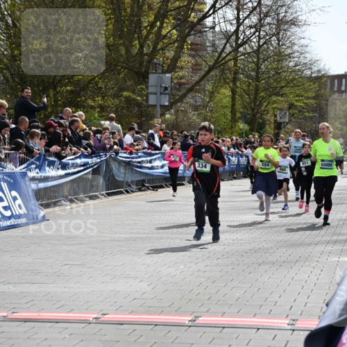 12.04.2026 - 45. Internationalen Wilhelmsburger Insellauf J. Mangold http://msf.ph/oto/9523069 12.04.2026 14:35:33 Ziel 312, 340, 848, 1728, 474, 484, 137, 582, 334, 514, 594, 680, 851 meine-sportfotos.de