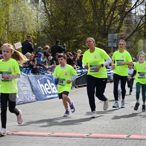 12.04.2026 - 45. Internationalen Wilhelmsburger Insellauf J. Mangold http://msf.ph/oto/9523182 12.04.2026 14:35:55 Ziel 81, 1069, 583, 628, 557, 585, 79, 76, 344, 90 meine-sportfotos.de