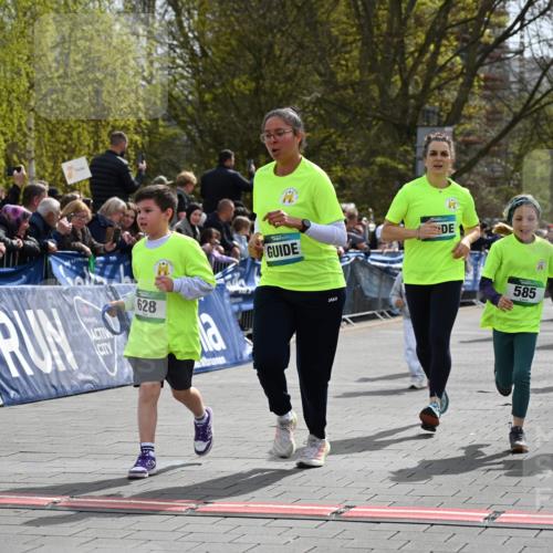 12.04.2026 - 45. Internationalen Wilhelmsburger Insellauf J. Mangold http://msf.ph/oto/9523188 12.04.2026 14:35:56 Ziel 1069, 583, 628, 557, 585, 79, 76, 344, 90, 1732 meine-sportfotos.de