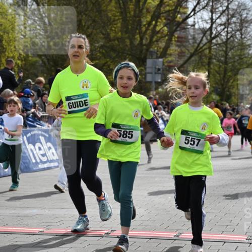 12.04.2026 - 45. Internationalen Wilhelmsburger Insellauf J. Mangold http://msf.ph/oto/9523194 12.04.2026 14:35:57 Ziel 1069, 583, 628, 557, 585, 79, 76, 344, 90, 1732 meine-sportfotos.de
