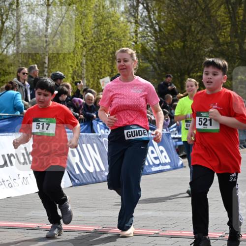 12.04.2026 - 45. Internationalen Wilhelmsburger Insellauf J. Mangold http://msf.ph/oto/9523324 12.04.2026 14:36:20 Ziel 1024, 517, 521 meine-sportfotos.de