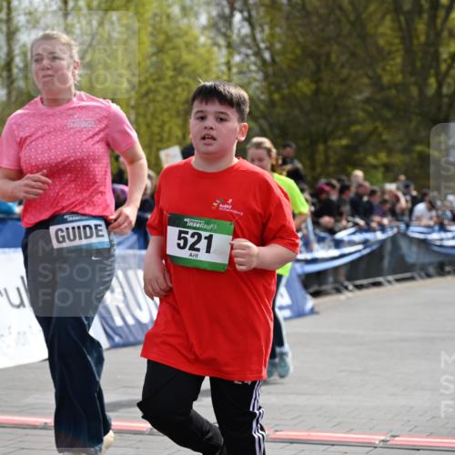 12.04.2026 - 45. Internationalen Wilhelmsburger Insellauf J. Mangold http://msf.ph/oto/9523328 12.04.2026 14:36:21 Ziel 1024, 517, 521, 817, 1022 meine-sportfotos.de