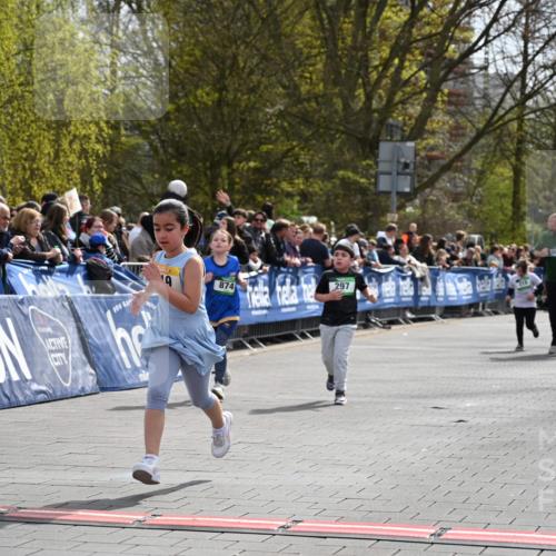 12.04.2026 - 45. Internationalen Wilhelmsburger Insellauf J. Mangold http://msf.ph/oto/9523508 12.04.2026 14:37:09 Ziel 92, 874, 297 meine-sportfotos.de