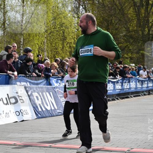 12.04.2026 - 45. Internationalen Wilhelmsburger Insellauf J. Mangold http://msf.ph/oto/9523539 12.04.2026 14:37:15 Ziel 874, 297, 310 meine-sportfotos.de