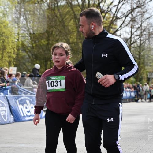 12.04.2026 - 45. Internationalen Wilhelmsburger Insellauf J. Mangold http://msf.ph/oto/9523574 12.04.2026 14:37:29 Ziel 822, 1031 meine-sportfotos.de