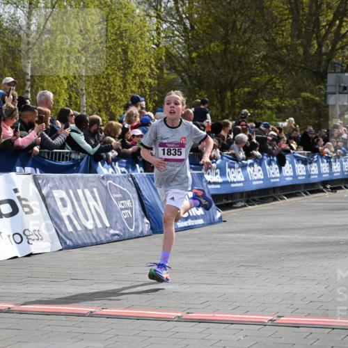 12.04.2026 - 45. Internationalen Wilhelmsburger Insellauf J. Mangold http://msf.ph/oto/9523593 12.04.2026 14:48:23 Ziel 1835, 1824 meine-sportfotos.de