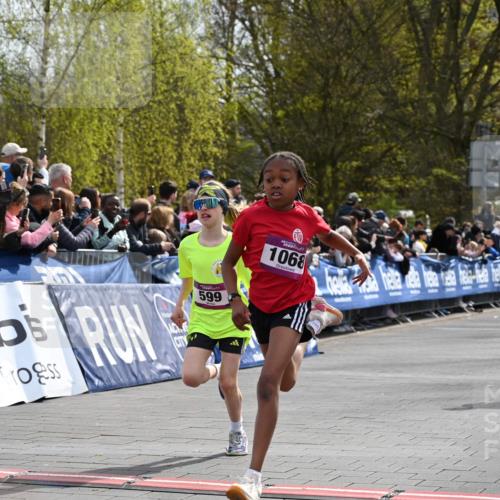 12.04.2026 - 45. Internationalen Wilhelmsburger Insellauf J. Mangold http://msf.ph/oto/9523649 12.04.2026 14:48:38 Ziel 71, 1838, 1068, 599, 18 meine-sportfotos.de