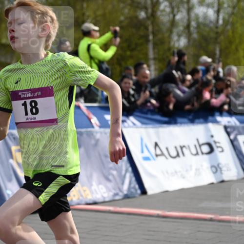 12.04.2026 - 45. Internationalen Wilhelmsburger Insellauf J. Mangold http://msf.ph/oto/9523665 12.04.2026 14:48:40 Ziel 1838, 1068, 599, 18, 382 meine-sportfotos.de
