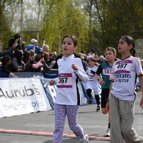 12.04.2026 - 45. Internationalen Wilhelmsburger Insellauf J. Mangold http://msf.ph/oto/9524070 12.04.2026 14:49:49 Ziel 169, 1, 1813, 497, 1808, 406, 1811, 367, 1830, 1848, 439, 389 meine-sportfotos.de