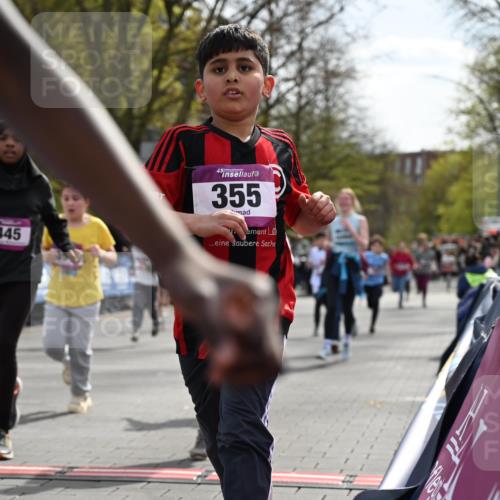 12.04.2026 - 45. Internationalen Wilhelmsburger Insellauf J. Mangold http://msf.ph/oto/9524180 12.04.2026 14:50:13 Ziel 1849, 1810, 352, 902, 1814, 860, 854, 885, 1801, 138, 355, 856, 1038, 516, 445, 395, 600, 168, 396, 871, 173, 369, 21, 403, 398, 1064 meine-sportfotos.de