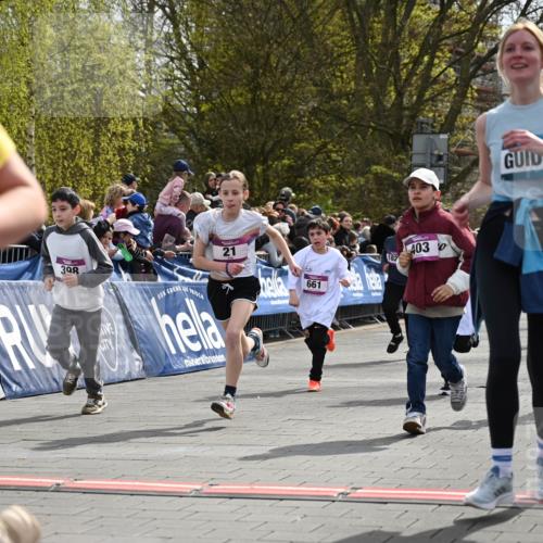12.04.2026 - 45. Internationalen Wilhelmsburger Insellauf J. Mangold http://msf.ph/oto/9524193 12.04.2026 14:50:16 Ziel 1801, 138, 355, 856, 1038, 516, 445, 395, 600, 168, 396, 871, 173, 369, 21, 403, 398, 1064, 667, 661, 1829, 561, 469 meine-sportfotos.de