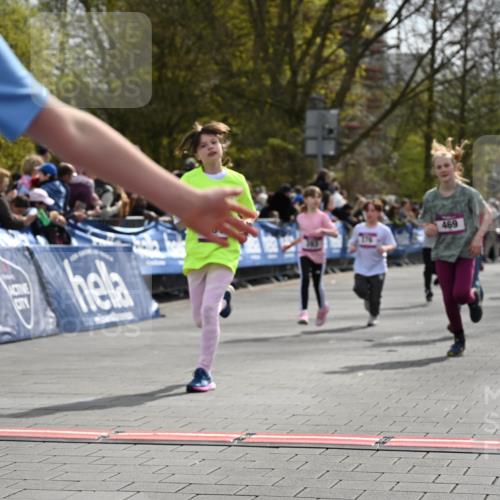 12.04.2026 - 45. Internationalen Wilhelmsburger Insellauf J. Mangold http://msf.ph/oto/9524213 12.04.2026 14:50:19 Ziel 173, 369, 21, 403, 398, 1064, 667, 661, 1829, 561, 469, 397, 393, 376, 890, 500 meine-sportfotos.de