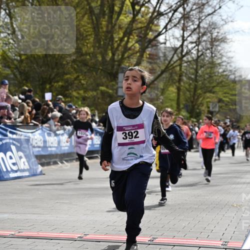 12.04.2026 - 45. Internationalen Wilhelmsburger Insellauf J. Mangold http://msf.ph/oto/9524293 12.04.2026 14:50:35 Ziel 883, 452, 1834, 491, 426, 392, 880, 151, 1035, 330, 362, 865 meine-sportfotos.de