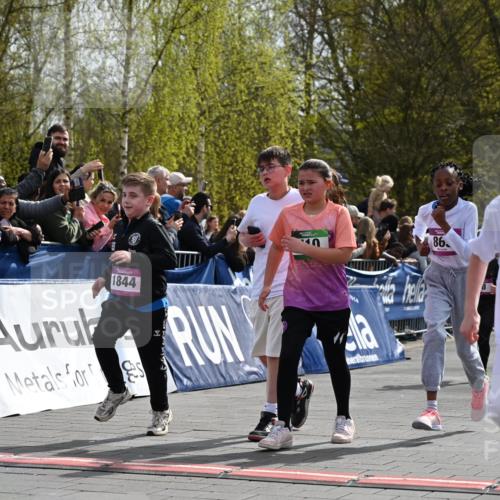 12.04.2026 - 45. Internationalen Wilhelmsburger Insellauf J. Mangold http://msf.ph/oto/9524319 12.04.2026 14:50:40 Ziel 151, 1035, 330, 362, 865, 1844, 98, 22, 654, 420, 877, 1049 meine-sportfotos.de