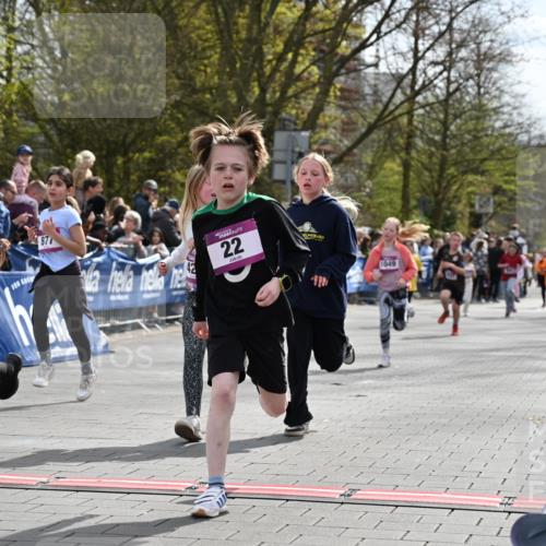 12.04.2026 - 45. Internationalen Wilhelmsburger Insellauf J. Mangold http://msf.ph/oto/9524332 12.04.2026 14:50:42 Ziel 330, 362, 865, 1844, 98, 22, 654, 420, 877, 1049, 1837, 609 meine-sportfotos.de
