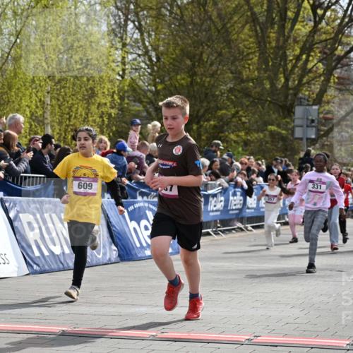 12.04.2026 - 45. Internationalen Wilhelmsburger Insellauf J. Mangold http://msf.ph/oto/9524357 12.04.2026 14:50:46 Ziel 654, 420, 877, 1049, 1837, 609, 331, 626, 895, 357, 889, 408, 351 meine-sportfotos.de