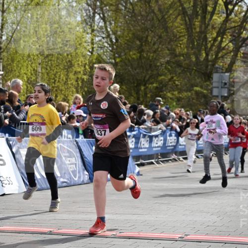 12.04.2026 - 45. Internationalen Wilhelmsburger Insellauf J. Mangold http://msf.ph/oto/9524359 12.04.2026 14:50:46 Ziel 654, 420, 877, 1049, 1837, 609, 331, 626, 895, 357, 889, 408, 351 meine-sportfotos.de