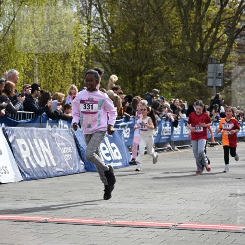 12.04.2026 - 45. Internationalen Wilhelmsburger Insellauf J. Mangold http://msf.ph/oto/9524363 12.04.2026 14:50:47 Ziel 877, 1049, 1837, 609, 331, 626, 895, 357, 889, 408, 351, 893, 455 meine-sportfotos.de