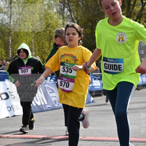 12.04.2026 - 45. Internationalen Wilhelmsburger Insellauf J. Mangold http://msf.ph/oto/9524703 12.04.2026 14:52:26 Ziel 570, 354, 507, 498 meine-sportfotos.de