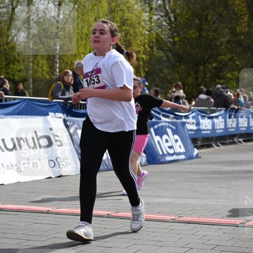 12.04.2026 - 45. Internationalen Wilhelmsburger Insellauf J. Mangold http://msf.ph/oto/9524736 12.04.2026 14:52:39 Ziel 1053, 546, 1803 meine-sportfotos.de