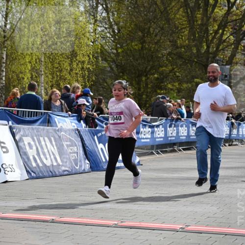 12.04.2026 - 45. Internationalen Wilhelmsburger Insellauf J. Mangold http://msf.ph/oto/9524756 12.04.2026 14:53:01 Ziel 1040, 509 meine-sportfotos.de