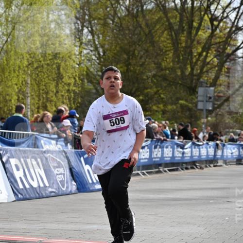 12.04.2026 - 45. Internationalen Wilhelmsburger Insellauf J. Mangold http://msf.ph/oto/9524784 12.04.2026 14:53:05 Ziel 1040, 509 meine-sportfotos.de