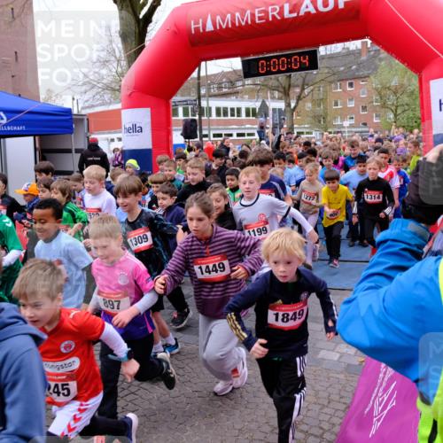 19.04.2026 - Hammer Lauf Tim E. http://msf.ph/oto/9525383 19.04.2026 09:20:33 Ziel 393, 394, 447, 448, 456, 458, 462, 496, 497, 517, 569, 586, 587, 591, 594, 595, 598, 633, 640, 644, 694, 700, 708, 722, 769, 771, 787, 788, 840, 841, 874, 875, 893, 897, 900, 904, 924, 925, 926, 927, 946, 961, 962, 965, 993, 1006, 1014, 1024, 1039, 1040, 1052, 1055, 1057, 1058, 1060, 1065, 1078, 1086, 1087, 1094, 1139, 1155, 1156, 1172, 1173, 1180, 1191, 1192, 1195, 1197, 1199, 1205, 1213, 1222, 1223, 1237, 1238, 1240, 1241, 1242, 1245, 1257, 1259, 1272, 1281, 1282, 1283, 1287, 1306 meine-sportfotos.de