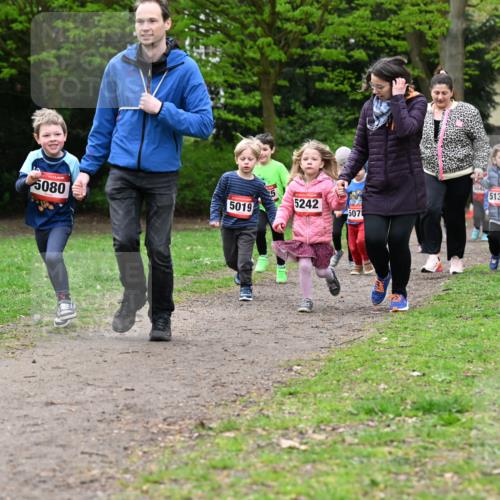 19.04.2026 - Hammer Lauf Dr. Thomas Lammeyer http://msf.ph/oto/9526007 19.04.2026 09:11:26 Laufen 5080, 5019, 5242, 507, 5040, 5136 meine-sportfotos.de