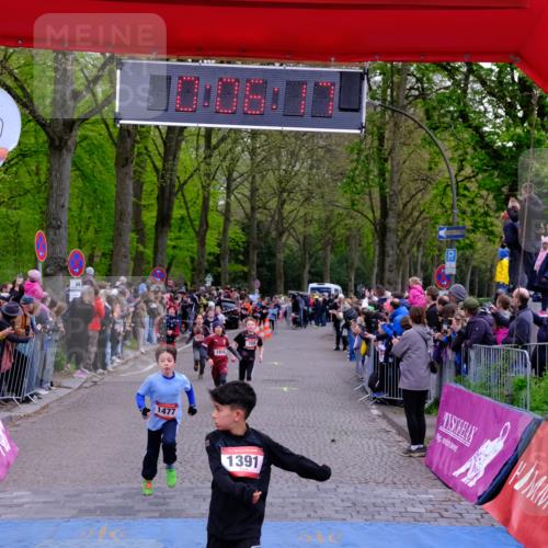 19.04.2026 - Hammer Lauf Tim E. http://msf.ph/oto/9526045 19.04.2026 09:26:46 Ziel 694, 708, 840, 1051, 1391, 1449, 1454, 1465, 1477, 1522, 1804, 1816, 1875, 1886 meine-sportfotos.de