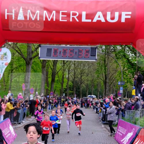 19.04.2026 - Hammer Lauf Tim E. http://msf.ph/oto/9526104 19.04.2026 09:27:04 Ziel 379, 447, 595, 769, 927, 1272, 1355, 1439, 1445, 1461, 1521, 1523, 1530, 1702, 1756, 1805, 1810 meine-sportfotos.de