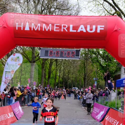 19.04.2026 - Hammer Lauf Tim E. http://msf.ph/oto/9526197 19.04.2026 09:27:31 Ziel 462, 586, 884, 887, 893, 911, 998, 1225, 1306, 1328, 1337, 1400, 1410, 1413, 1424, 1448, 1864 meine-sportfotos.de