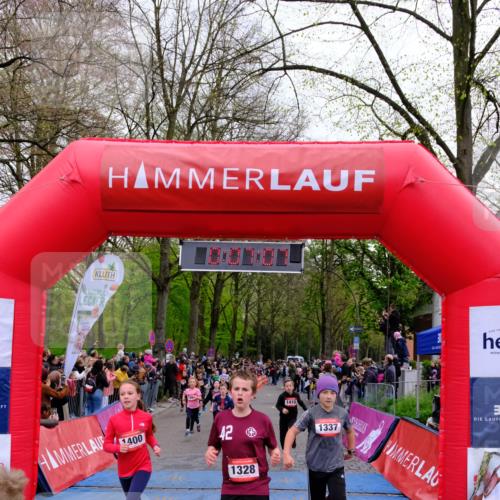 19.04.2026 - Hammer Lauf Tim E. http://msf.ph/oto/9526215 19.04.2026 09:27:35 Ziel 586, 845, 884, 887, 893, 900, 917, 998, 1155, 1205, 1306, 1309, 1328, 1337, 1373, 1400, 1410, 1413, 1435, 1685, 1808, 1864 meine-sportfotos.de