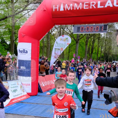 19.04.2026 - Hammer Lauf Tim E. http://msf.ph/oto/9526352 19.04.2026 09:28:30 Ziel 527, 853, 894, 946, 958, 1057, 1090, 1095, 1112, 1136, 1242, 1245, 1259, 1281, 1282, 1283, 1369, 1386, 1389, 1414, 1429, 1451, 1504, 1506, 1620, 1665, 1687, 1791, 1796 meine-sportfotos.de