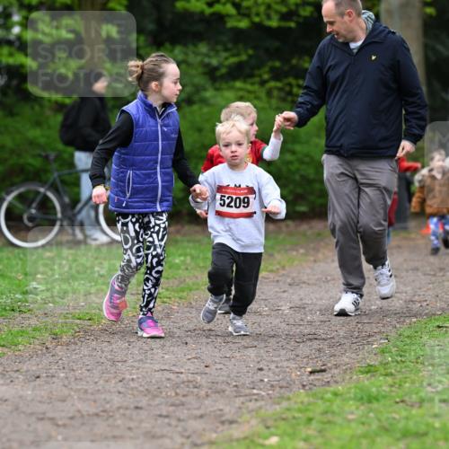 19.04.2026 - Hammer Lauf Dr. Thomas Lammeyer http://msf.ph/oto/9526386 19.04.2026 09:12:10 Laufen 5209 meine-sportfotos.de
