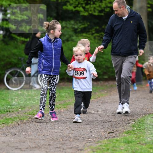 19.04.2026 - Hammer Lauf Dr. Thomas Lammeyer http://msf.ph/oto/9526387 19.04.2026 09:12:10 Laufen 5209 meine-sportfotos.de