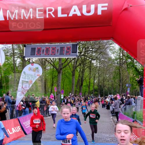 19.04.2026 - Hammer Lauf Tim E. http://msf.ph/oto/9526395 19.04.2026 09:28:47 Ziel 560, 839, 849, 899, 970, 993, 1024, 1043, 1094, 1284, 1286, 1302, 1312, 1313, 1324, 1358, 1382, 1392, 1442, 1481, 1553, 1615, 1789, 1918 meine-sportfotos.de