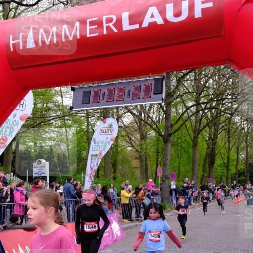 19.04.2026 - Hammer Lauf Tim E. http://msf.ph/oto/9526499 19.04.2026 09:29:17 Ziel 553, 700, 795, 1019, 1054, 1088, 1097, 1138, 1194, 1254, 1438, 1499, 1546, 1753, 1780, 1813, 1885 meine-sportfotos.de