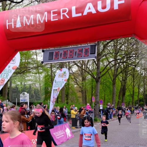 19.04.2026 - Hammer Lauf Tim E. http://msf.ph/oto/9526502 19.04.2026 09:29:19 Ziel 553, 700, 795, 1054, 1138, 1194, 1254, 1499, 1546, 1551, 1562, 1780, 1885 meine-sportfotos.de