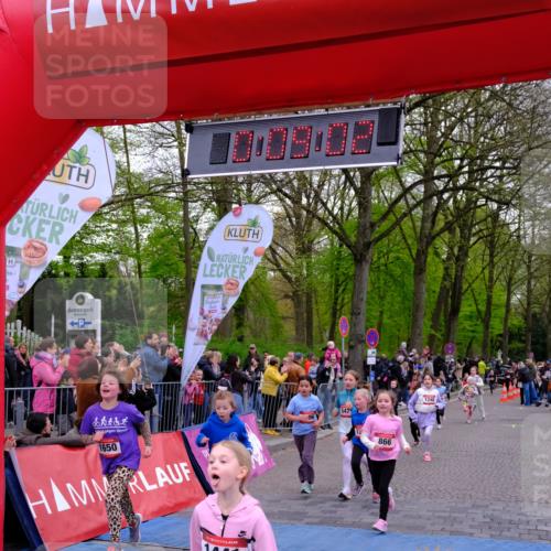 19.04.2026 - Hammer Lauf Tim E. http://msf.ph/oto/9526545 19.04.2026 09:29:30 Ziel 547, 706, 824, 852, 866, 1020, 1120, 1185, 1235, 1248, 1399, 1441, 1487, 1496, 1505, 1556, 1650 meine-sportfotos.de