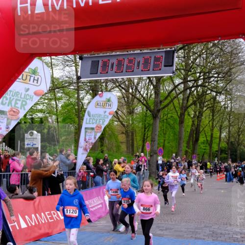 19.04.2026 - Hammer Lauf Tim E. http://msf.ph/oto/9526548 19.04.2026 09:29:31 Ziel 547, 706, 824, 852, 866, 1020, 1120, 1185, 1235, 1248, 1399, 1441, 1487, 1496, 1505, 1650 meine-sportfotos.de